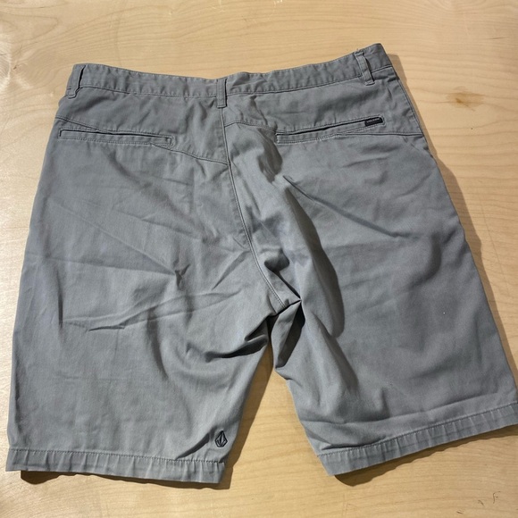 Volcom Men's Gray Shorts 38 (MS) - Picture 5 of 7